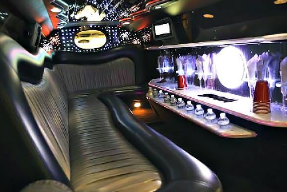 Limo Service Elgin IL - Live Online Rental Prices Elgin Illinois